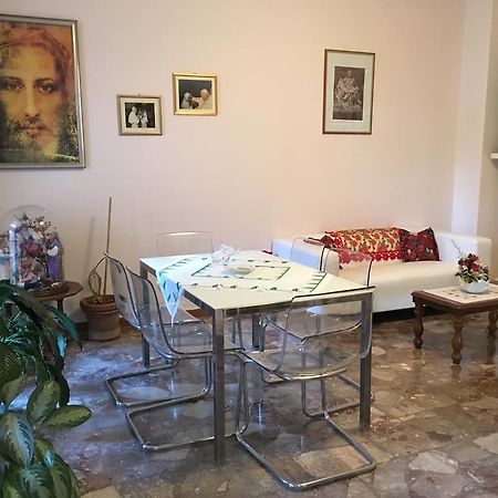 Casa Nostra Signora Hotel Isola Farnese Kültér fotó