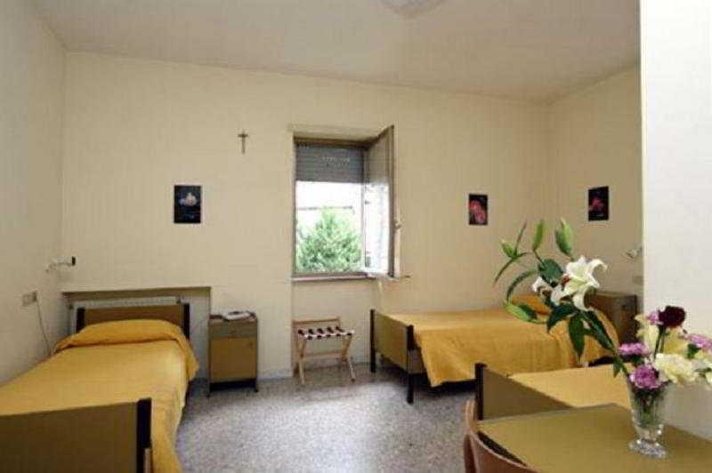 Casa Nostra Signora Hotel Isola Farnese Kültér fotó